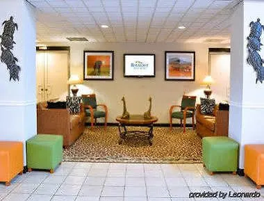 Baymont By Wyndham Tampa Near Busch Gardens Hotel